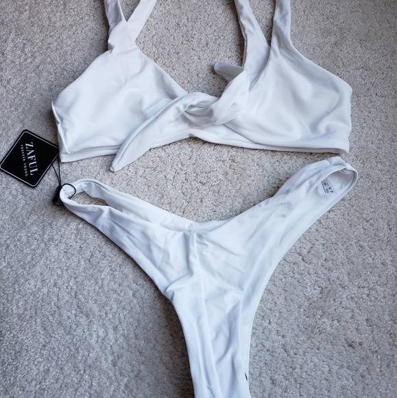 Swimsuit - Picture 2 of 3